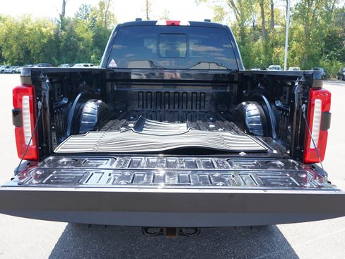 Used 2025 Ford F350 Lariat w/ Chrome Package AWD/4WD image 15