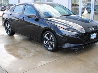 Used 2023 Hyundai Elantra SEL w/ Convenience Package