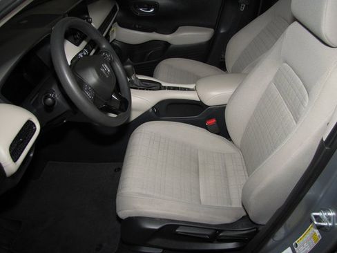 Certified 2023 Honda HR-V LX image 8