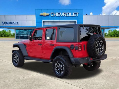 Used 2024 Jeep Wrangler Unlimited Rubicon AWD/4WD image 3