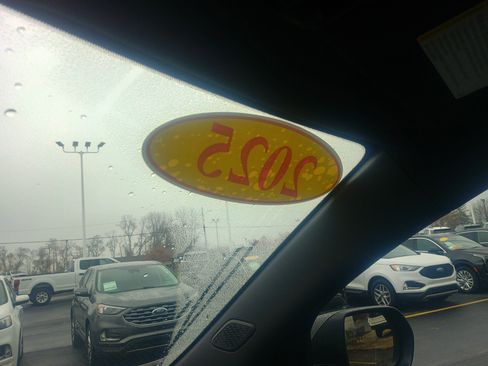 Used 2025 GMC Acadia Elevation w/ LPO, Floor Liner Package image 30