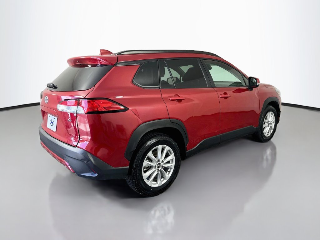 Used 2023 Toyota Corolla Cross LE FWD image 5