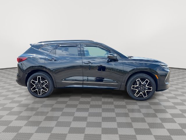 Certified 2024 Chevrolet Blazer RS w/ Driver Confidence II Package AWD/4WD image 15
