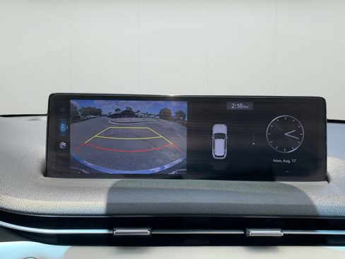 Used 2023 Genesis GV70 2.5T w/ Select Package AWD/4WD image 27
