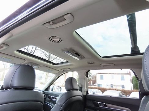 Used 2020 Kia Telluride SX image 19