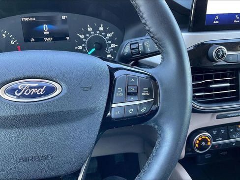 Used 2022 Ford Escape SE w/ SE Sport Appearance Package AWD/4WD image 18