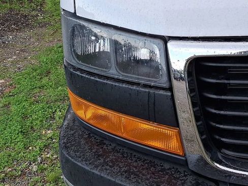 Used 2024 GMC Savana 2500 w/ Driver Convenience Package RWD image 7