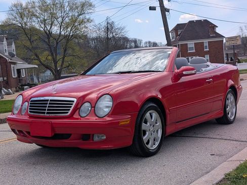 Used 2002 Mercedes-Benz CLK 320 Cabriolet image 12
