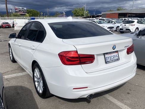 Used 2018 BMW 320i Sedan w/ Convenience Package RWD image 10