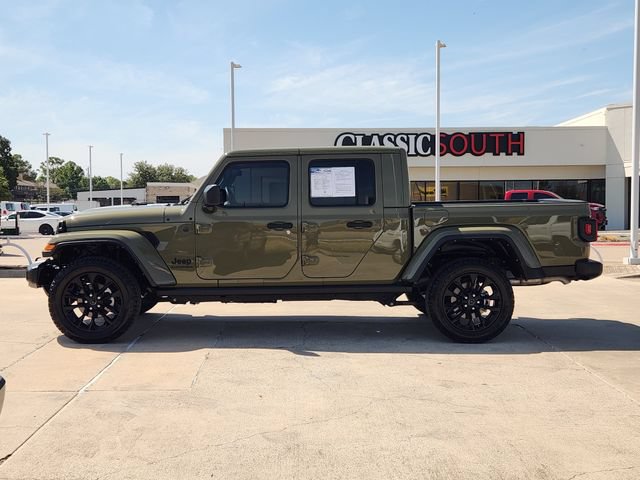 Used 2025 Jeep Gladiator Sport AWD/4WD image 12