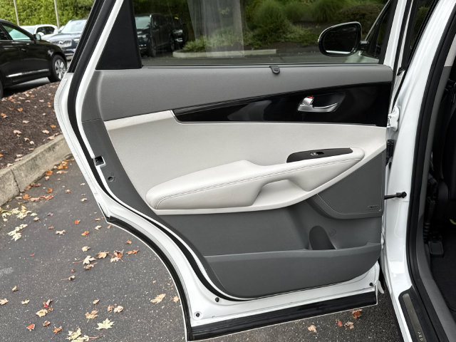 Used 2016 Kia Sorento SX AWD/4WD image 20