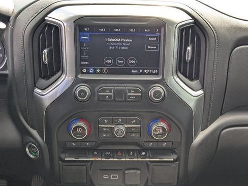 Used 2021 Chevrolet Silverado 1500 LT RWD image 16