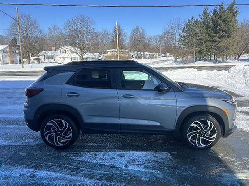 Used 2025 Chevrolet TrailBlazer RS w/ Driver Confidence Package image 7