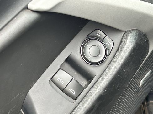 Used 2023 Chevrolet Camaro LT w/ Technology Package RWD image 11