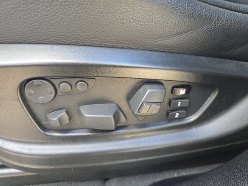 Used 2011 BMW X5 M image 14