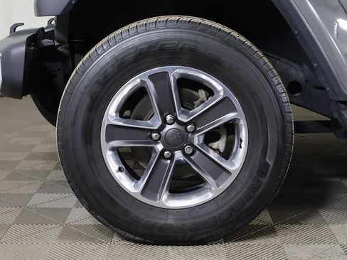 Used 2021 Jeep Wrangler Unlimited Sahara w/ Uconnect 4C Nav & Sound Group image 18