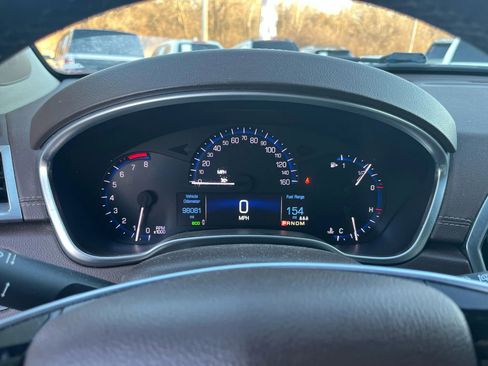 Used 2015 Cadillac SRX Luxury w/ Driver Awareness Package image 14