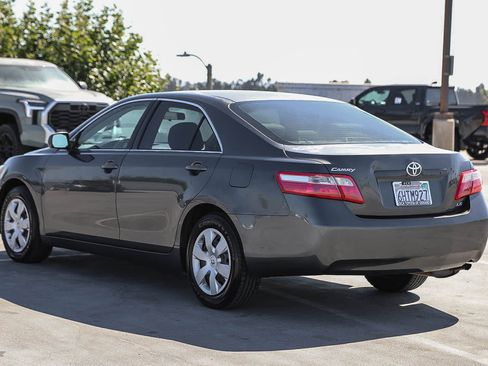 Used 2009 Toyota Camry LE FWD image 7