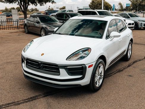 Used 2024 Porsche Macan AWD/4WD image 12