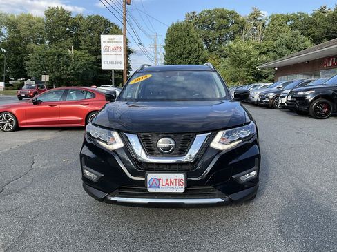 Used 2018 Nissan Rogue SL w/ Premium Package AWD/4WD image 2