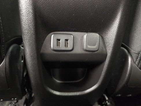 Used 2018 Chevrolet Colorado ZR2 AWD/4WD image 22