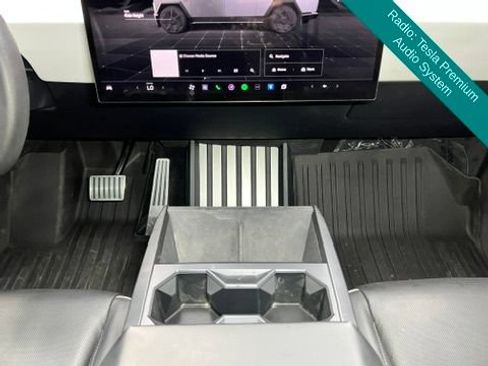 Used 2024 Tesla Cybertruck Cyberbeast AWD/4WD image 4