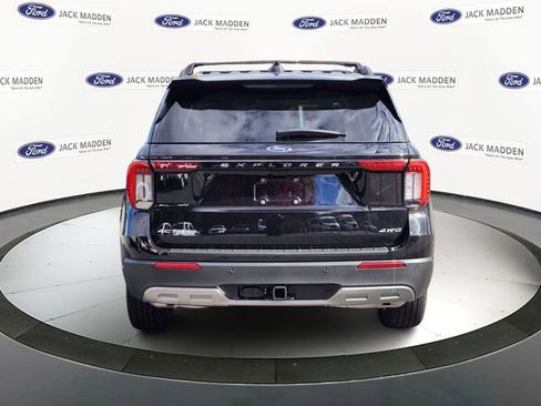 New 2026 Ford Explorer Active w/ Active Comfort Package image 4