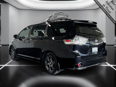 Used 2016 Toyota Sienna SE w/ SE Preferred Package FWD image 7