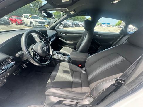 Used 2022 Honda Civic Sport image 9