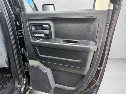 Used 2018 RAM 1500 Express w/ Express Value Package image 20