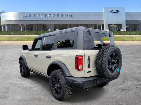 New 2025 Ford Bronco Big Bend w/ Black Diamond Package image 3