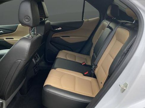 Used 2023 Chevrolet Equinox Premier AWD/4WD image 23
