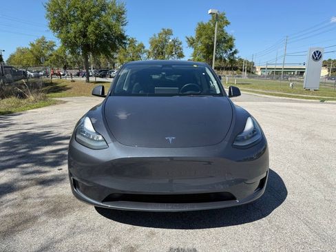 Used 2023 Tesla Model Y Long Range image 2
