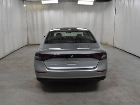 Certified 2023 Honda Accord LX image 6