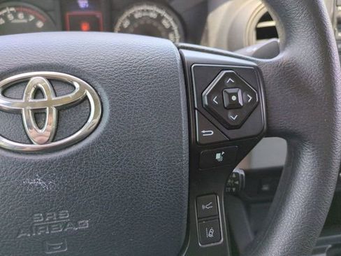 Used 2018 Toyota Tacoma SR RWD image 23