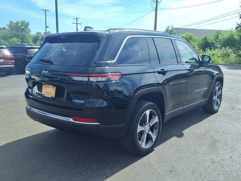Certified 2023 Jeep Grand Cherokee Limited w/ Luxury Tech Group II AWD/4WD image 7
