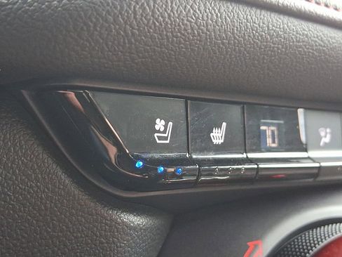 Used 2022 Chevrolet Blazer RS w/ Enhanced Convenience Package image 9