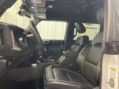 Used 2025 Ford Bronco Outer Banks AWD/4WD image 10
