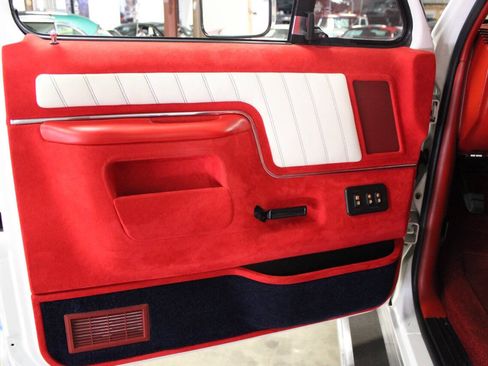 Used 1988 Ford Bronco AWD/4WD image 32