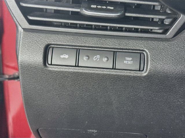 Used 2023 Nissan Altima 2.5 SV FWD image 10