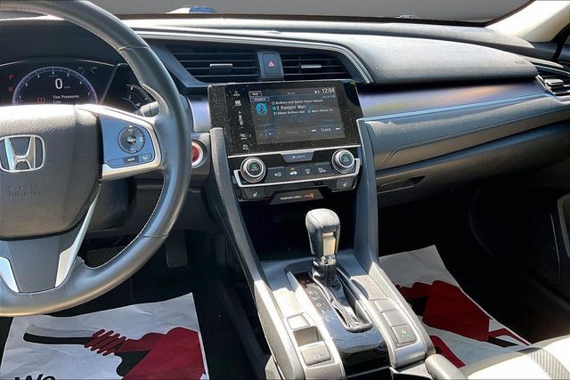 Used 2016 Honda Civic Touring image 9