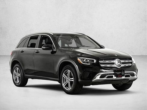 Used 2022 Mercedes-Benz GLC 300 4MATIC image 3