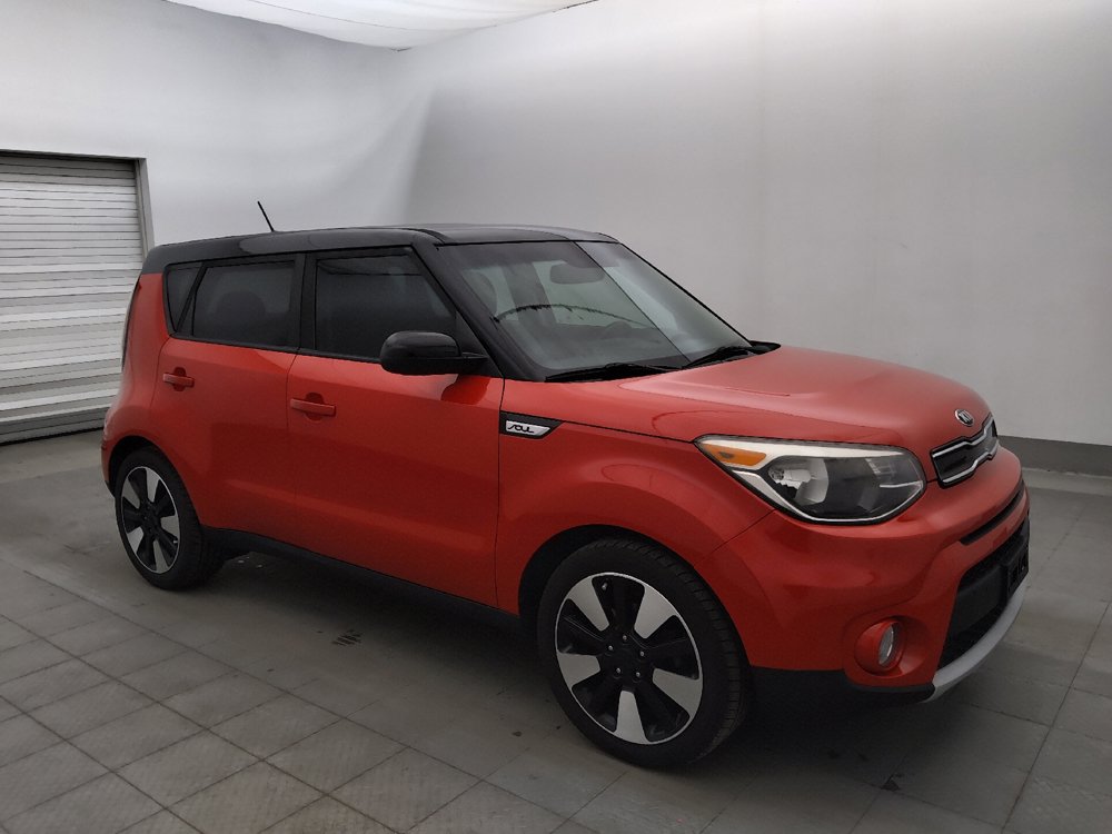 Used 2019 Kia Soul + FWD image 11