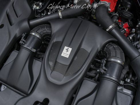 Used 2024 Ferrari Roma Spider RWD image 33