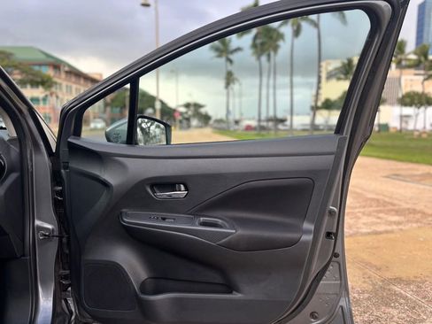 Used 2021 Nissan Versa SV image 15