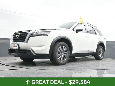 Used 2025 Nissan Pathfinder SV AWD/4WD image 51