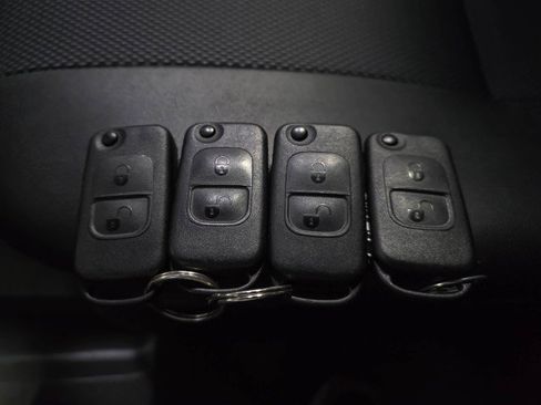 Used 2017 Mercedes-Benz Sprinter 2500 image 33