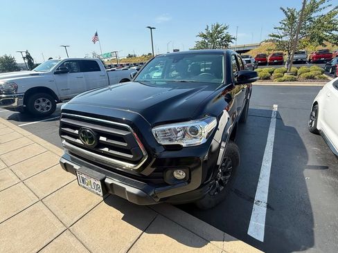 Used 2023 Toyota Tacoma SR5 w/ Technology Package AWD/4WD image 2