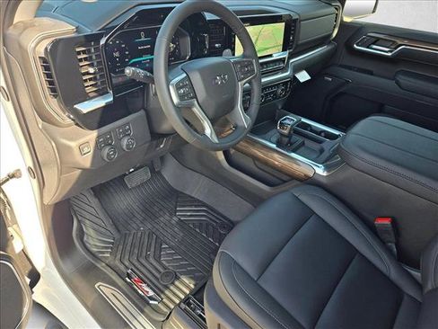 New 2026 Chevrolet Silverado 1500 LT Trail Boss w/ LT Trail Boss Premium Package image 3