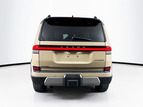 Used 2024 Lexus GX 550 image 8